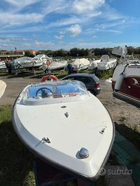 Barca a motore Ilver CON MOTORE JOHNSON 737 2T