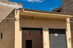 Locale Castelvetrano ufficio/ box