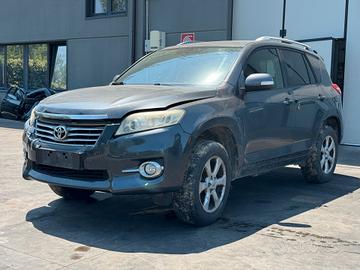 TOYOTA RAV 4 per ricambi usati 2ADFTV