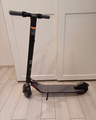 Monopattino nineboot kickscooter