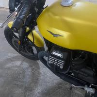 Moto Guzzi V7 Stone