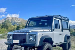 Land Rover Defender 90 td4 SE