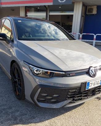 VOLKSWAGEN Golf 2.0 TSI DSG GTI