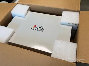 PlayStation  4  20th anniversary  sigillata