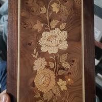 4 quadretti di legno intarsiato con motivi floreal