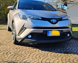 TOYOTA C-HR 1800 lounge