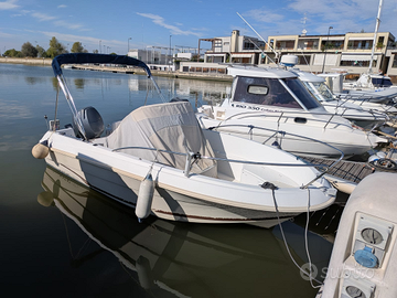 Jeanneau CAP CAMARAT 555 con motore