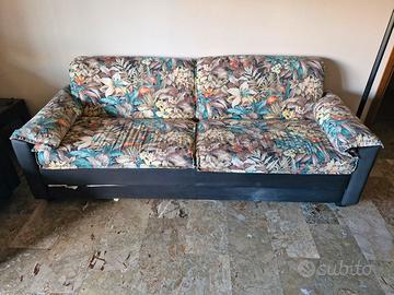 Set divano letto e poltrona