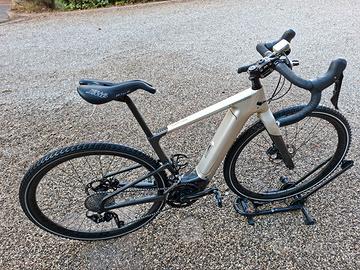 Cannondale e-gravel topstone neo