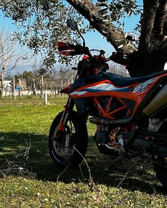 Ktm 690 smc R 2023