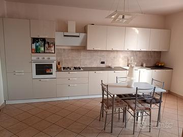 cucina praticamente nuova 