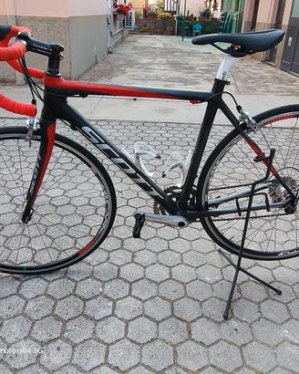 bici da corsa scott carbonio 