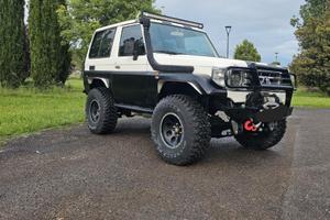 Toyota Land Cruiser BJ71 anno 1988