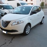 Lancia Ypsilon 1.2 69 CV 5 porte S&S Gold