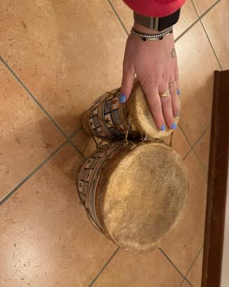 Tamburo con pelle vera