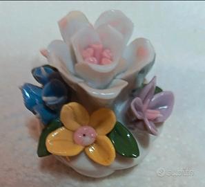 Mazzo di fiori in porcellana vintage anni '60.