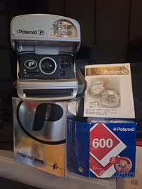 Polaroid 600 P