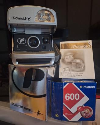 Polaroid 600 P