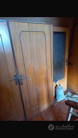 Quattro porte di faggio piu una porta vetrata