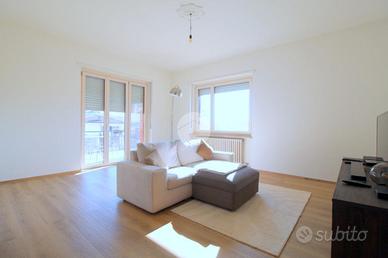 PORZIONE DI BIFAMILIARE A POCAPAGLIA