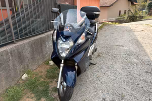 HONDA SILVER WING 600