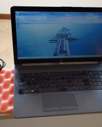 HP 255 G7 15,6" FHD Ry3 3200U 8GB 256GB 1,7Kg