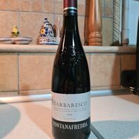 Bottiglia di Vino Barbaresco