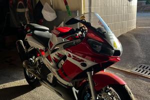 R6 2000