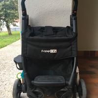 Passeggino leggero + articoli prima infanzia
