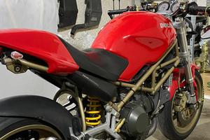 Ducati Monster 900I.E