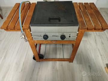 BBQ GPL CAMPINGAZ ADELAIDE 2 + Pietre laviche