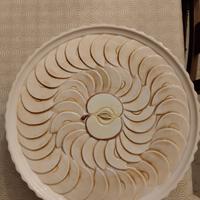 Tortiera ceramica, alzata, decorata in 3D