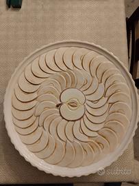 Tortiera ceramica, alzata, decorata in 3D