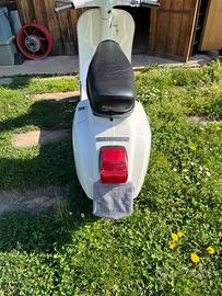 Vespa 125 primavera