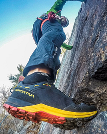 Scarpa tecnica tuttofare nuova taglia 43