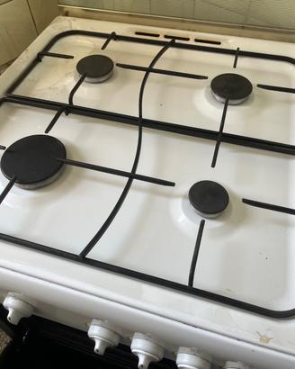 INDSIT   cucina a gas