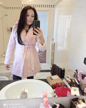 cappotto rosa con pelo al collo ,nuovo taglia M