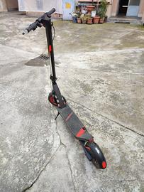 Monopattino Aprilia esr2 