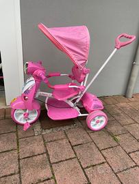 Triciclo a pedali per bambini