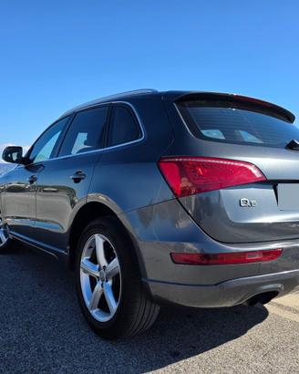 audi q5  s line 