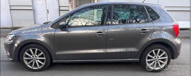 sportelli e portellone vw polo 6r 2011