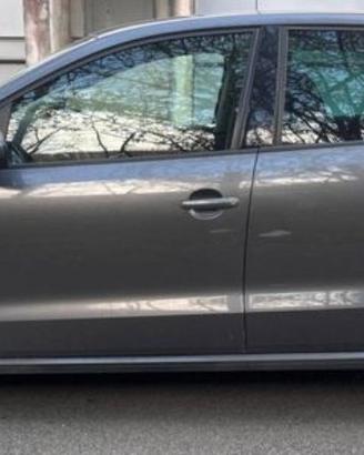 sportelli e portellone vw polo 6r 2011