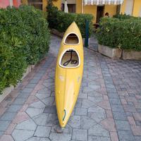 Canoa biposto in fibra di vetro