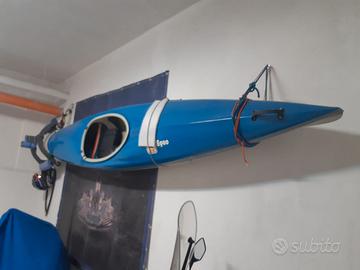 Kayak monoposto in vetroresina + PAGAIA E CARRELLO