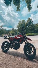 Ducati Hypermotard 698