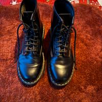 Dr martens taglia 40