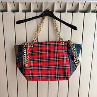 Borsa tartan in ecopelle e jeans Levi's