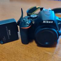 Nikon D3500 + 3 obiettivi fotografici