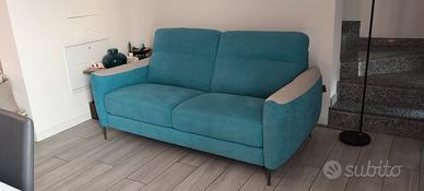 divano 3 posti / nuovo ancora in garanzia 