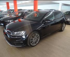 VW Golf VII 2.0 TDI R-line Alu 18 DSG 150 CV